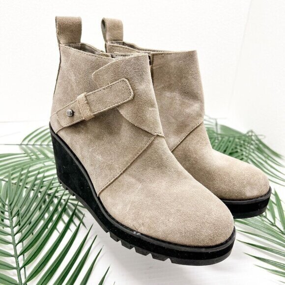Eileen Fisher Women's Tan Suede Tinker Wedge Side Zip Bootie Size 6.5 - Picture 1 of 11